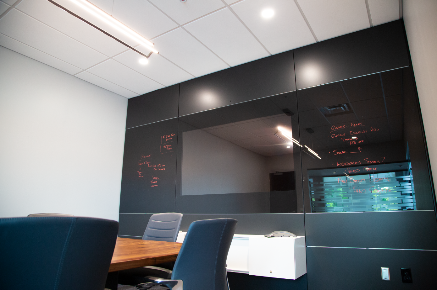 Integrated tech with writeable, easy-to-clean panels are perfect for meeting spaces with DIRTT interior construction from Continental Office