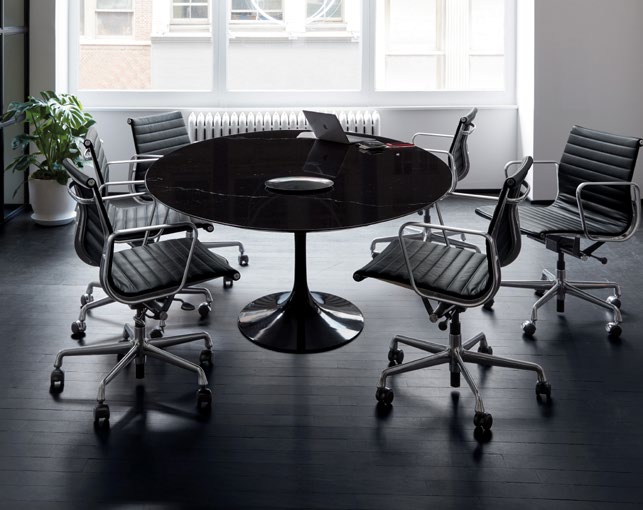 Knoll Eero Saarinen Table